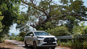 Toyota Gia Lai 43 Toyota Veloz Cross