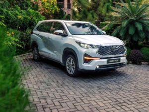 Innova Cross